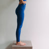 Girlfriend Collective Compressive High Rise Legging Sodalite Blau