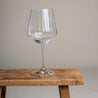 Gin und Tonic Glas aus Kristallglas mit einem Volumen von 640 ml. Das Glas hat eine erhöhte Bruchfestigkeit und ist spülmaschinengeeignet.